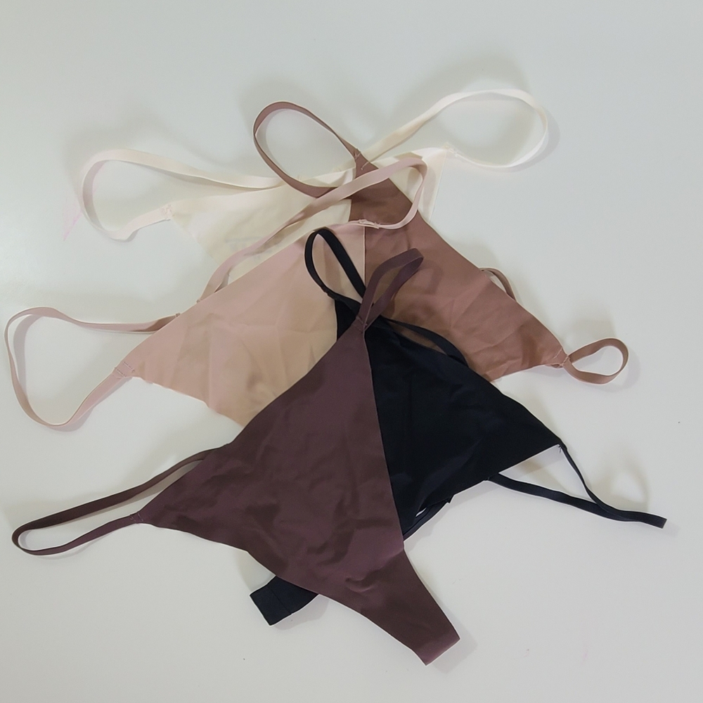 Set Of No Show Thongs